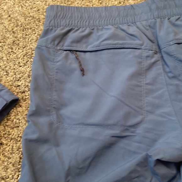 Shorts - Picture 4 of 5